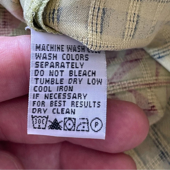 Tommy Bahama Silk Hawaiian Shirt Men's M Green Red Yellow Floral Button Up - Picture 9 of 10